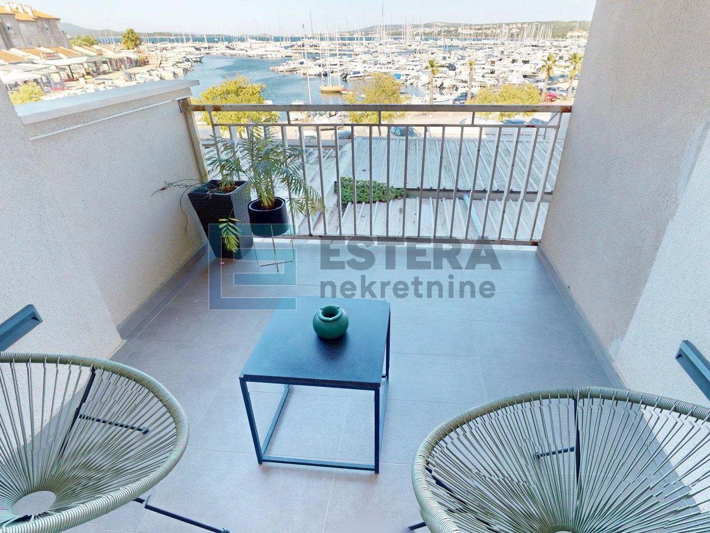 Stan PRODAJA 1. red do mora, Biograd na Moru, 79 m2