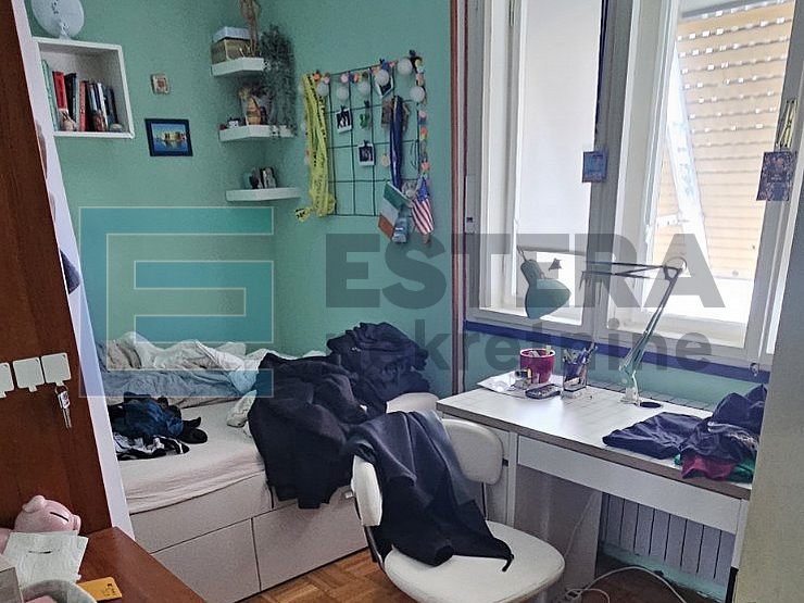 Kuća 250 m2 PRODAJA Varaždin, vrt, 3 parkinga + garaža