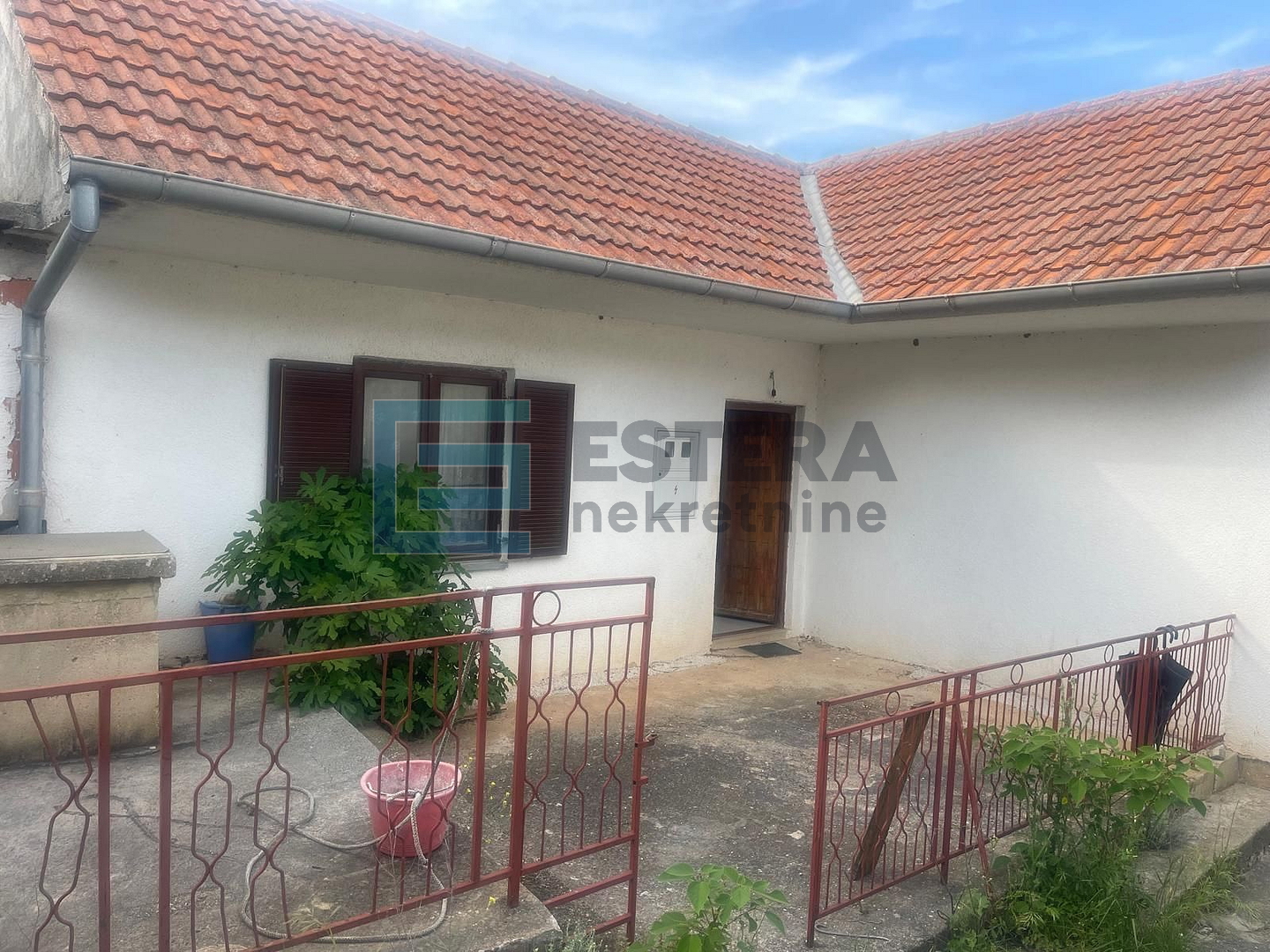 Obiteljska kuća PRODAJA, Vukšić, Benkovac 95.000 €