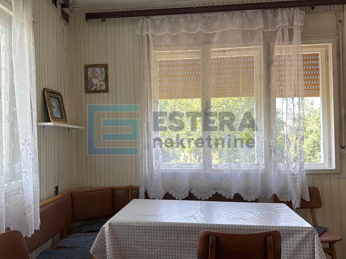 Kuća PRODAJA Žabnica,  s gospodarskim zgradama i zemljištem