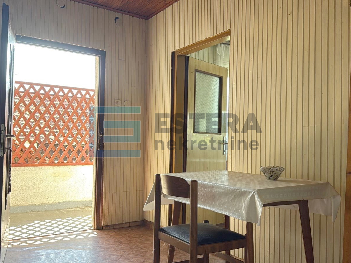 Kuća PRODAJA Žabnica,  s gospodarskim zgradama i zemljištem