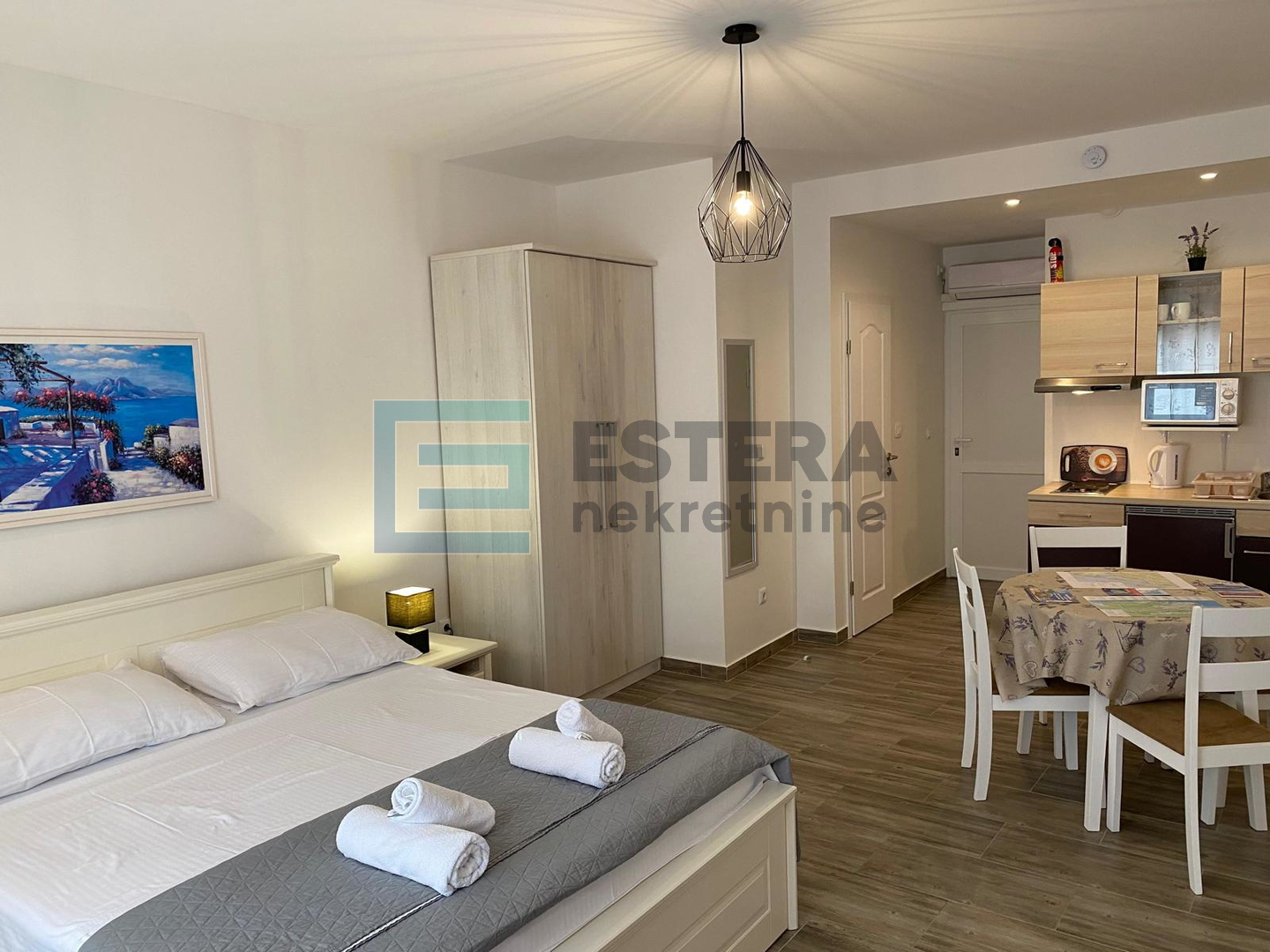 Kuća PRODAJA Biograd na Moru, 3 apartmana, 60 m od mora