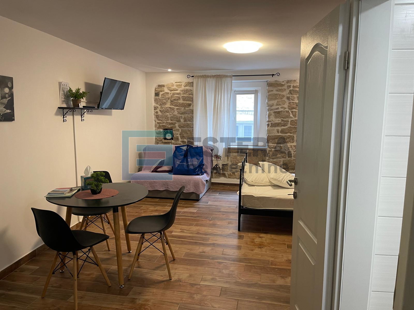 Kuća PRODAJA Biograd na Moru, 3 apartmana, 60 m od mora