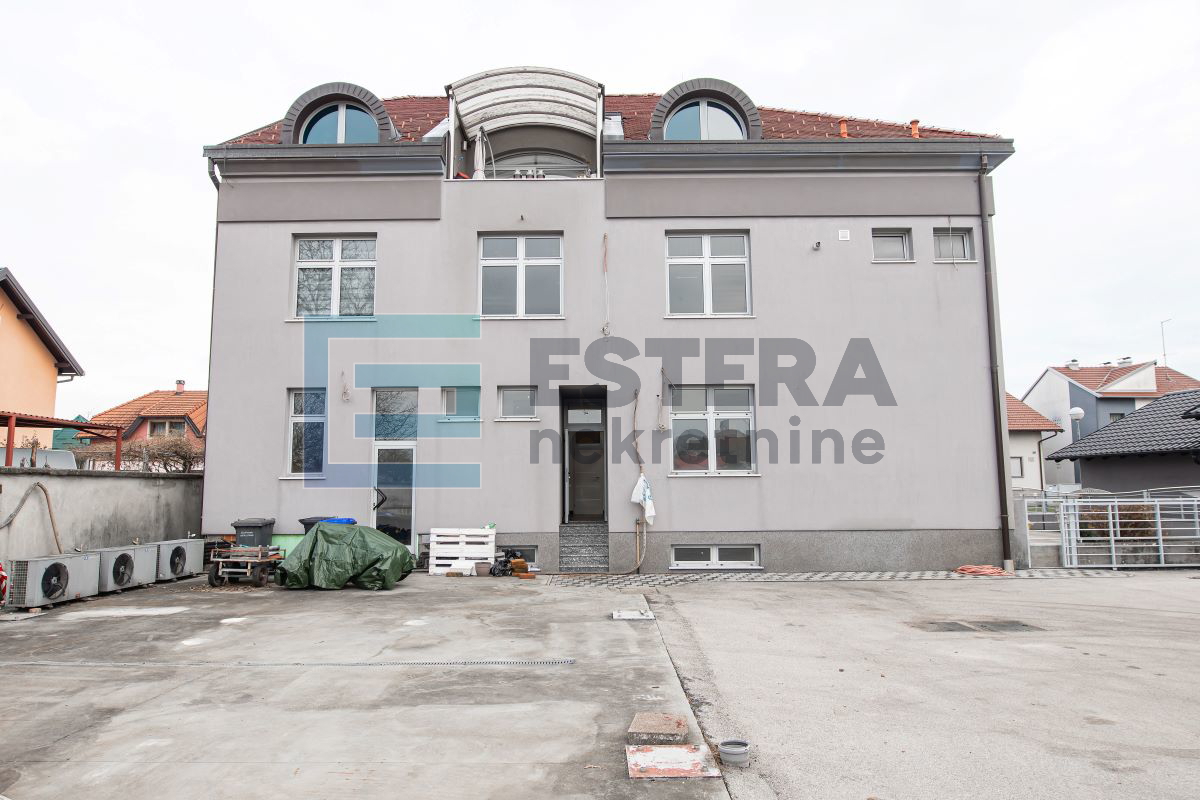 Stambeno-poslovna zgrada 512,35 m2 Varaždin