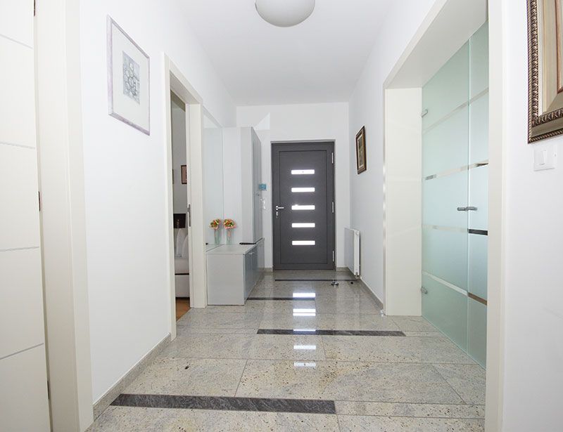 Moderna vila u Samoboru