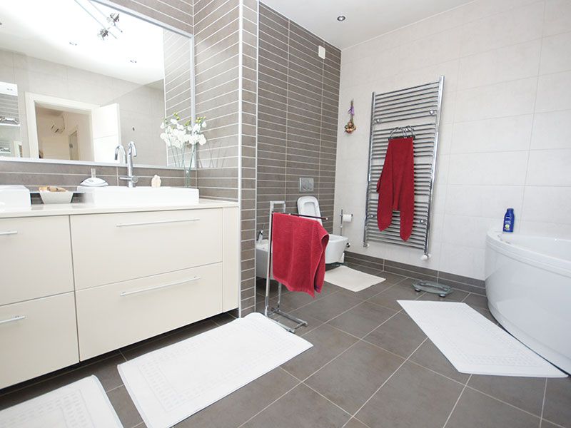 Moderna vila u Samoboru