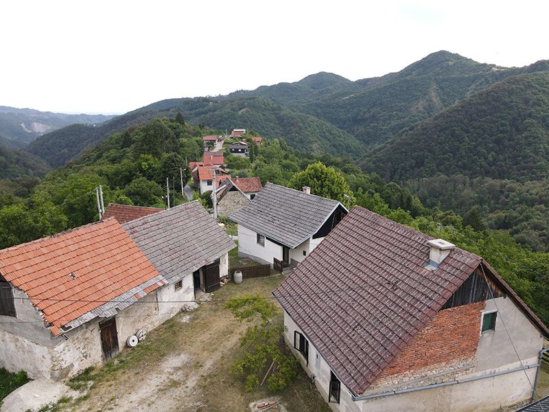 Tri objekta u Velikom Lipovcu - Samobor