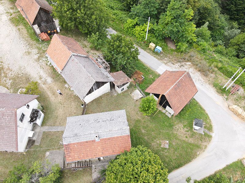 Tri objekta u Velikom Lipovcu - Samobor