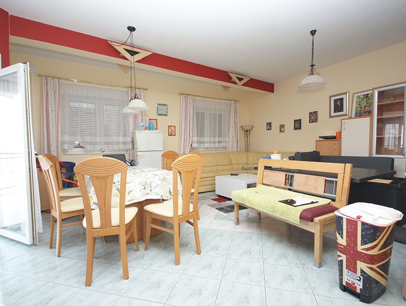 Turistički objekt sa šest apartmana - Komarna (Dubrovačko-neretvanska županija)