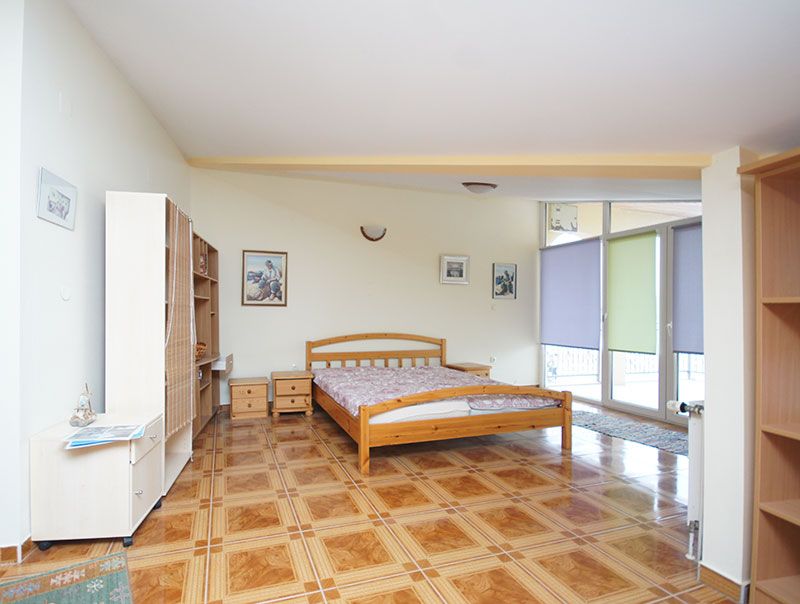 Turistički objekt sa šest apartmana - Komarna (Dubrovačko-neretvanska županija)