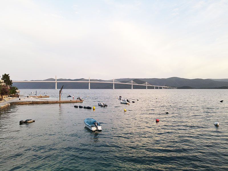 Turistički objekt sa šest apartmana - Komarna (Dubrovačko-neretvanska županija)