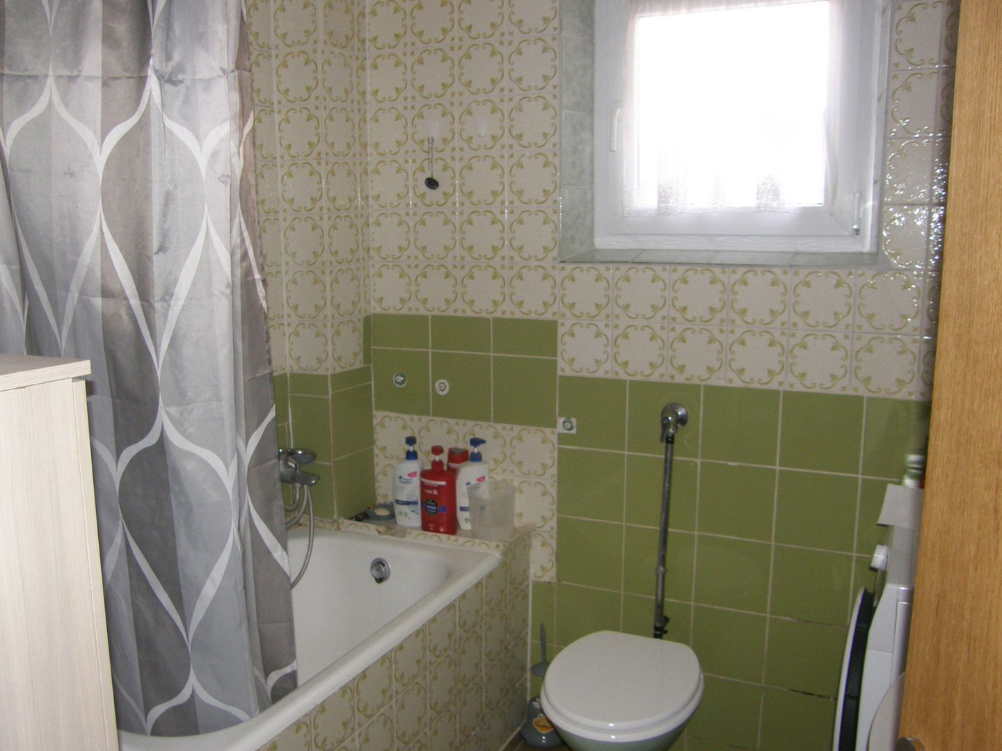 Trosoban stan u kući- Sveta Nedelja