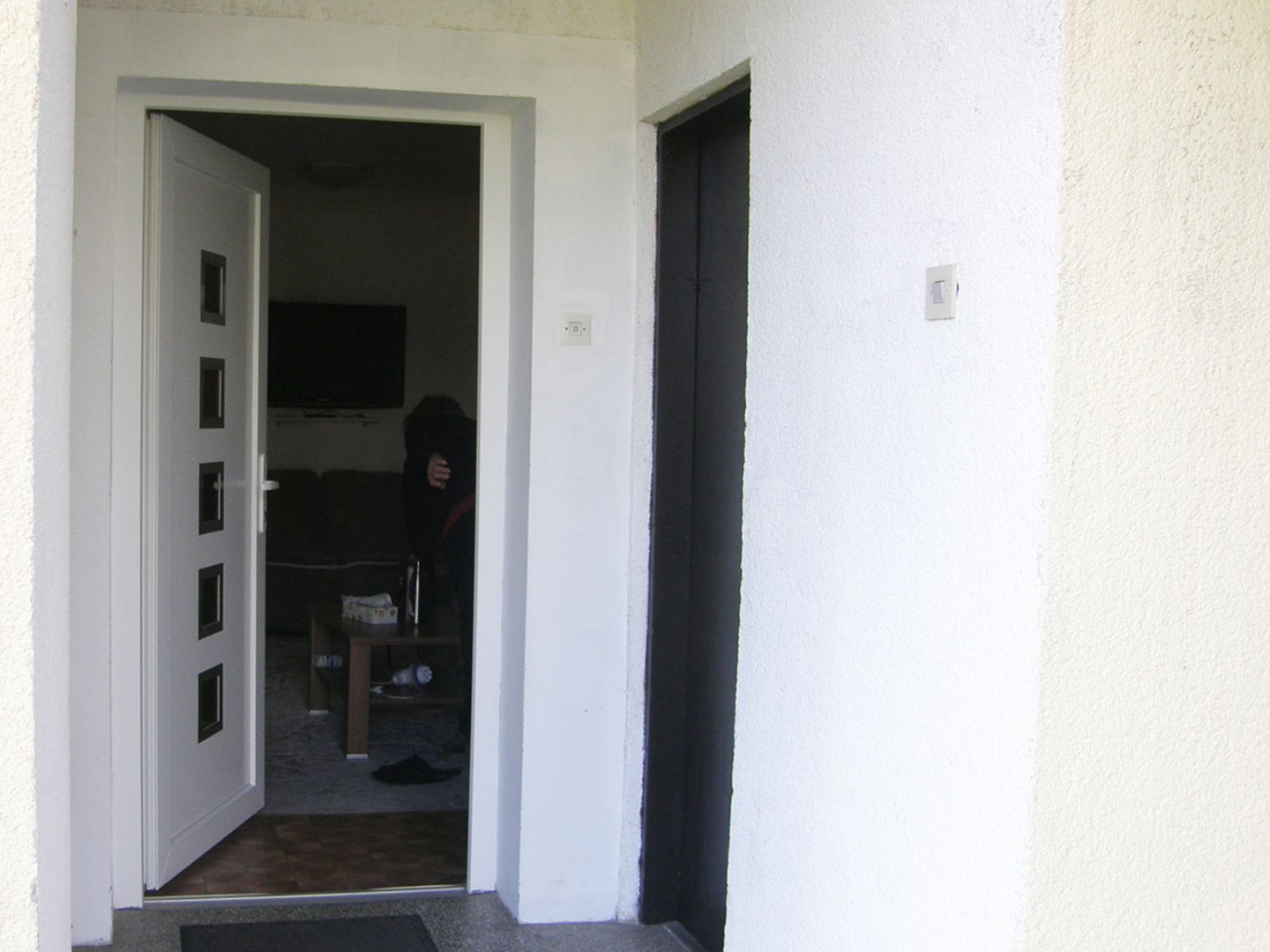 Trosoban stan u kući- Sveta Nedelja