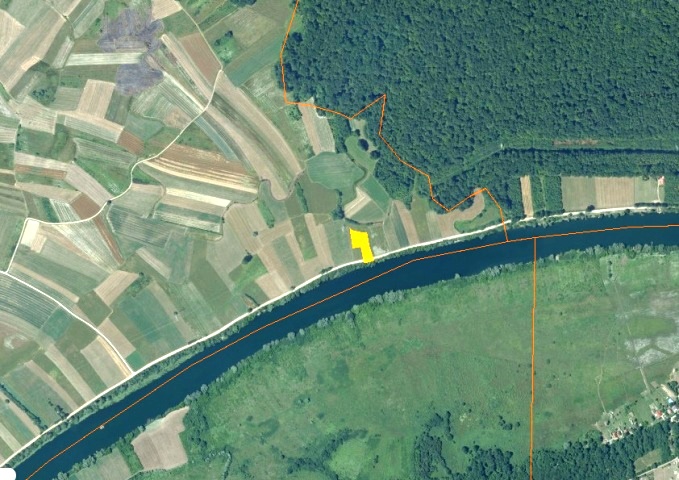 Poljoprivredno zemljište uz Kupu