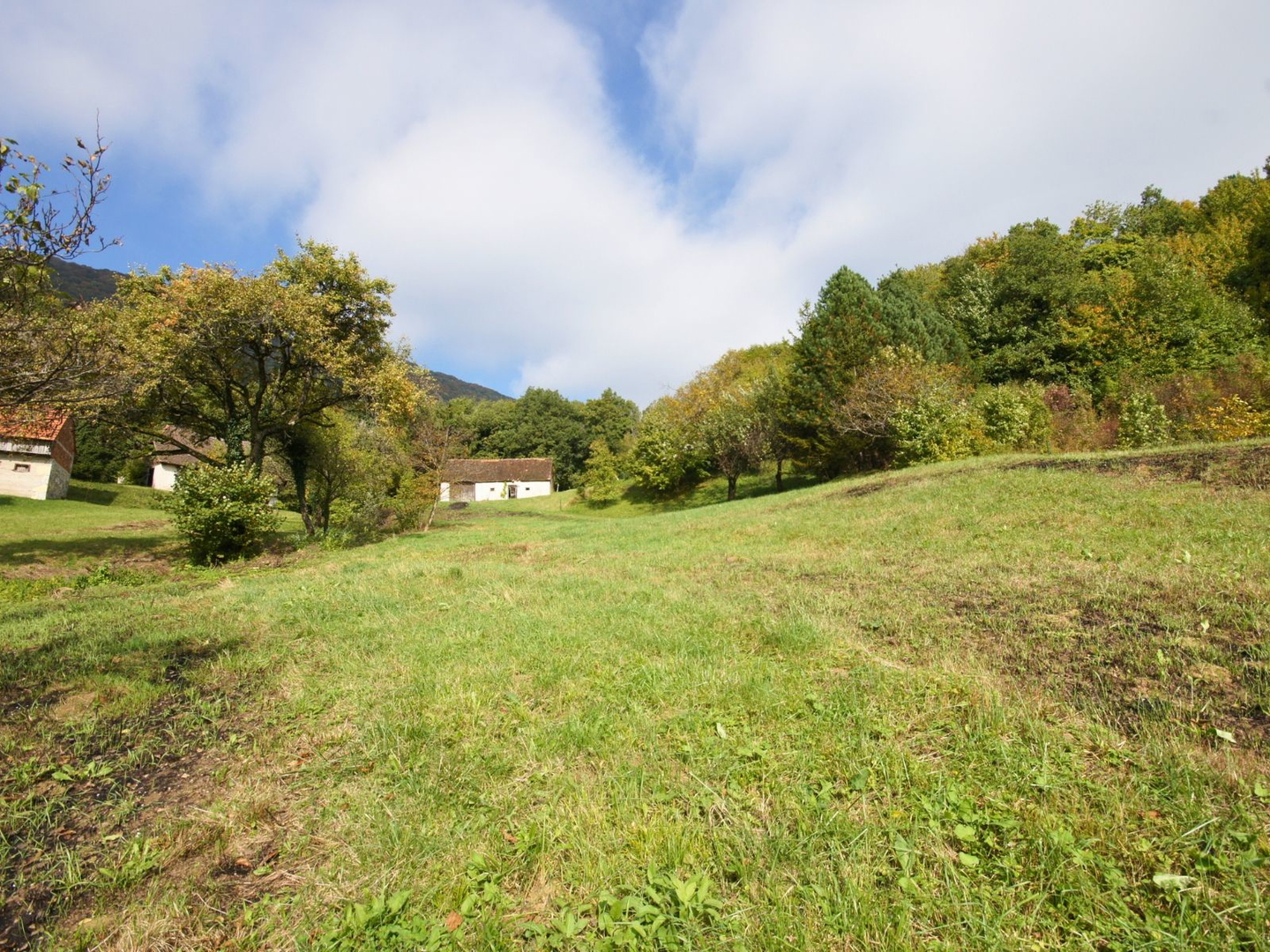 JEDINSTVENI POSJED NEDALEKO ZAGREBA