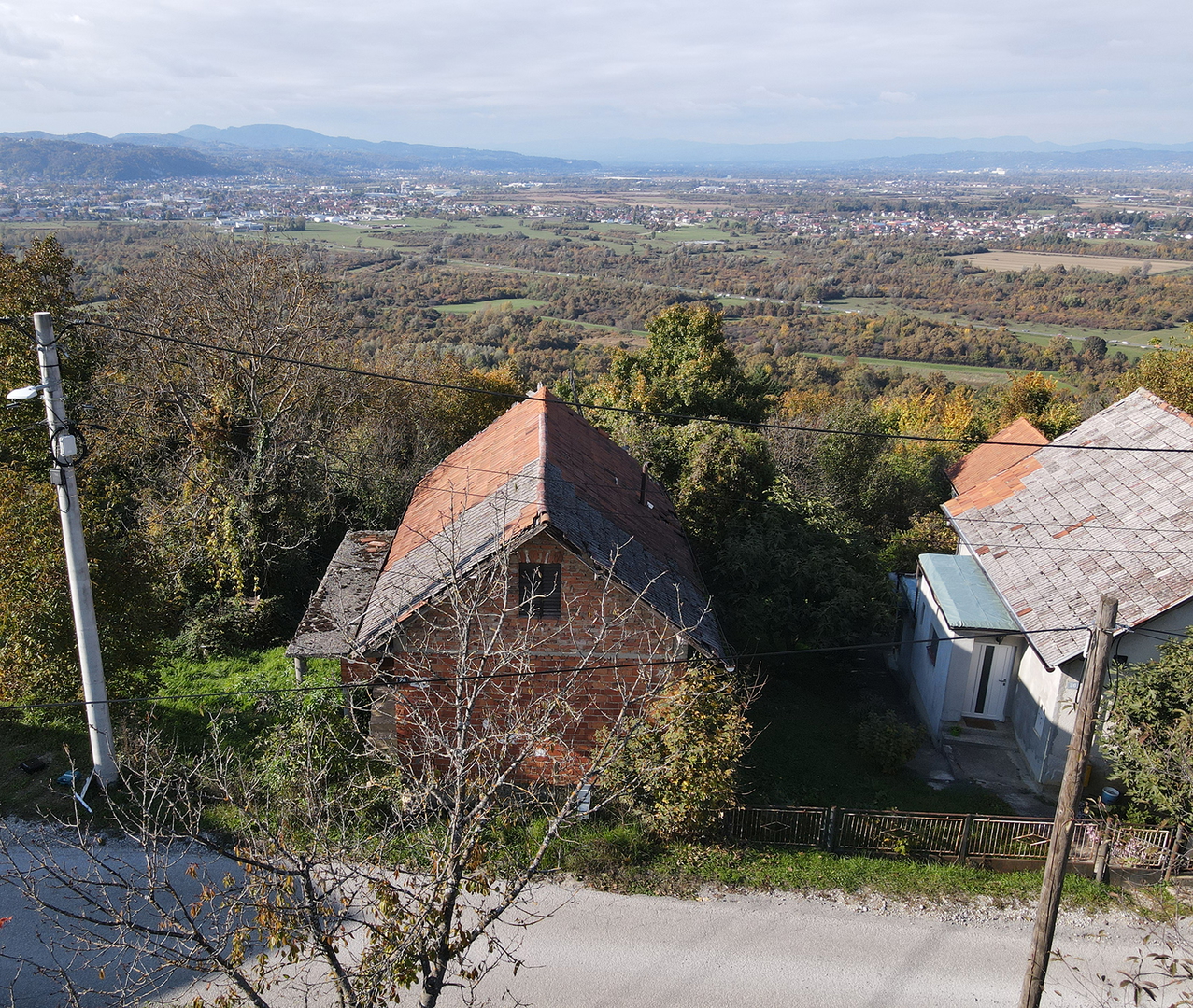 Gradilište s pogledom na Svetonedeljskom Bregu