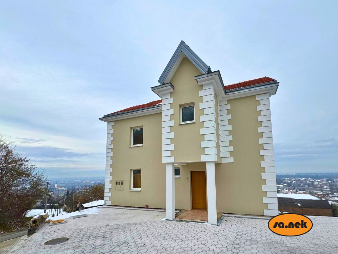 House with two apartments in Sveta Nedelja