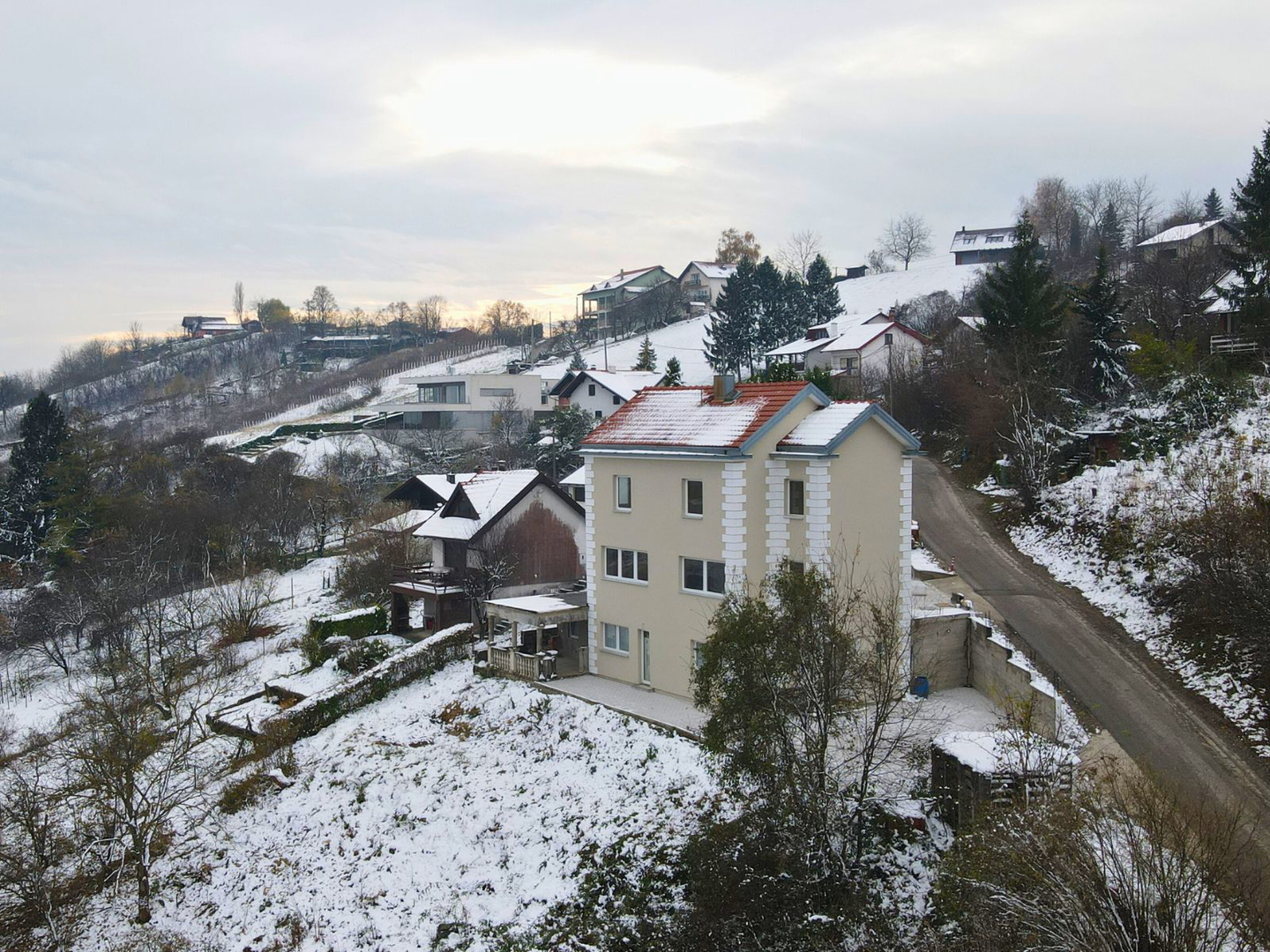 House with two apartments in Sveta Nedelja