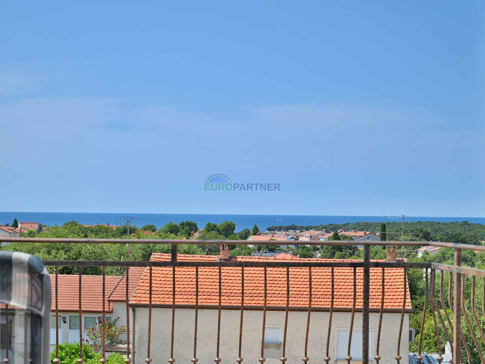 Poreč, Wohnung mit Meerblick - 1 km vom Strand entfernt