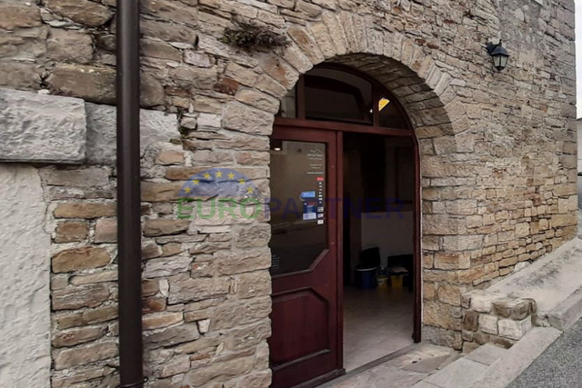 Casa, 180 m2, Vendita, Motovun