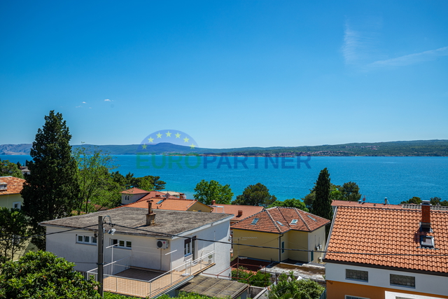 Crikvenica, Top lokacija!! Apartmanska kuća blizu mora