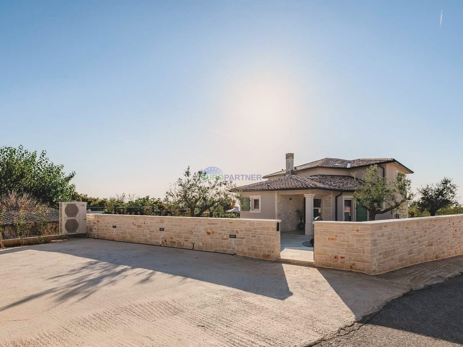 Prodaja, Sveti Lovreč - vila u izgradnji, pogled na more