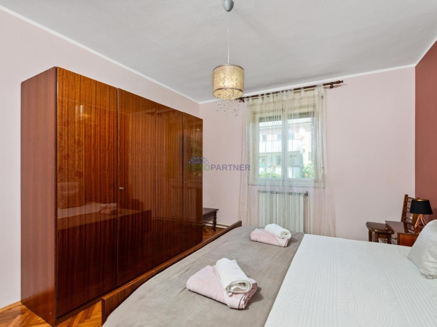 Istra, Poreč, Haus mit zwei Wohnungen in Meeresnähe