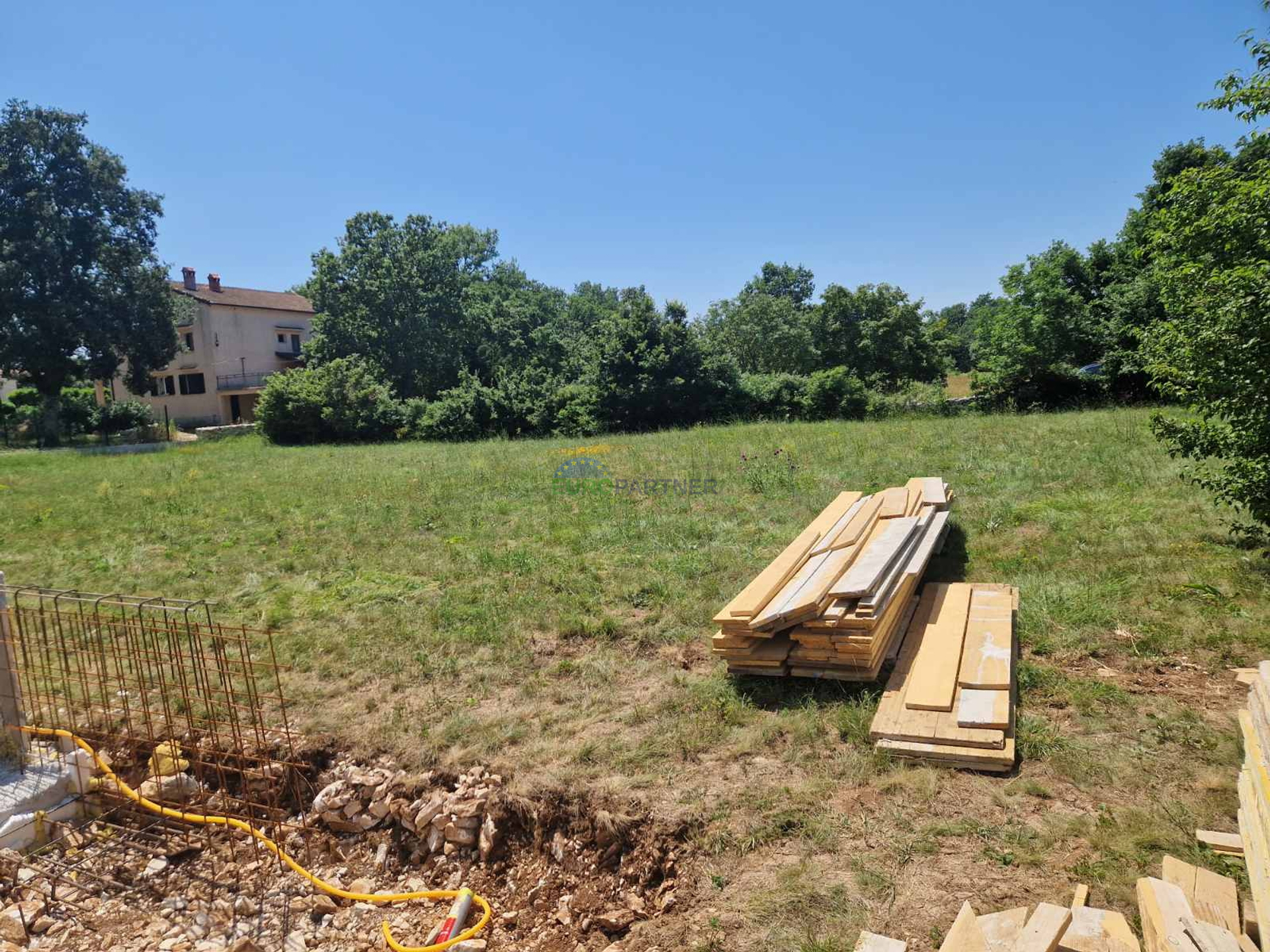 Istrien, Sveti Lovreč, Bauland mit erteilter Baugenehmigung