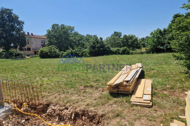 Istrien, Sveti Lovreč, Bauland mit erteilter Baugenehmigung