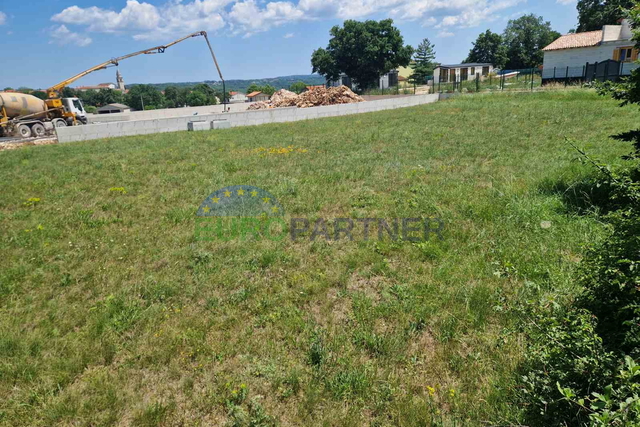 Istrien, Sveti Lovreč, Baugrundstück mit erteilter Baugenehmigung