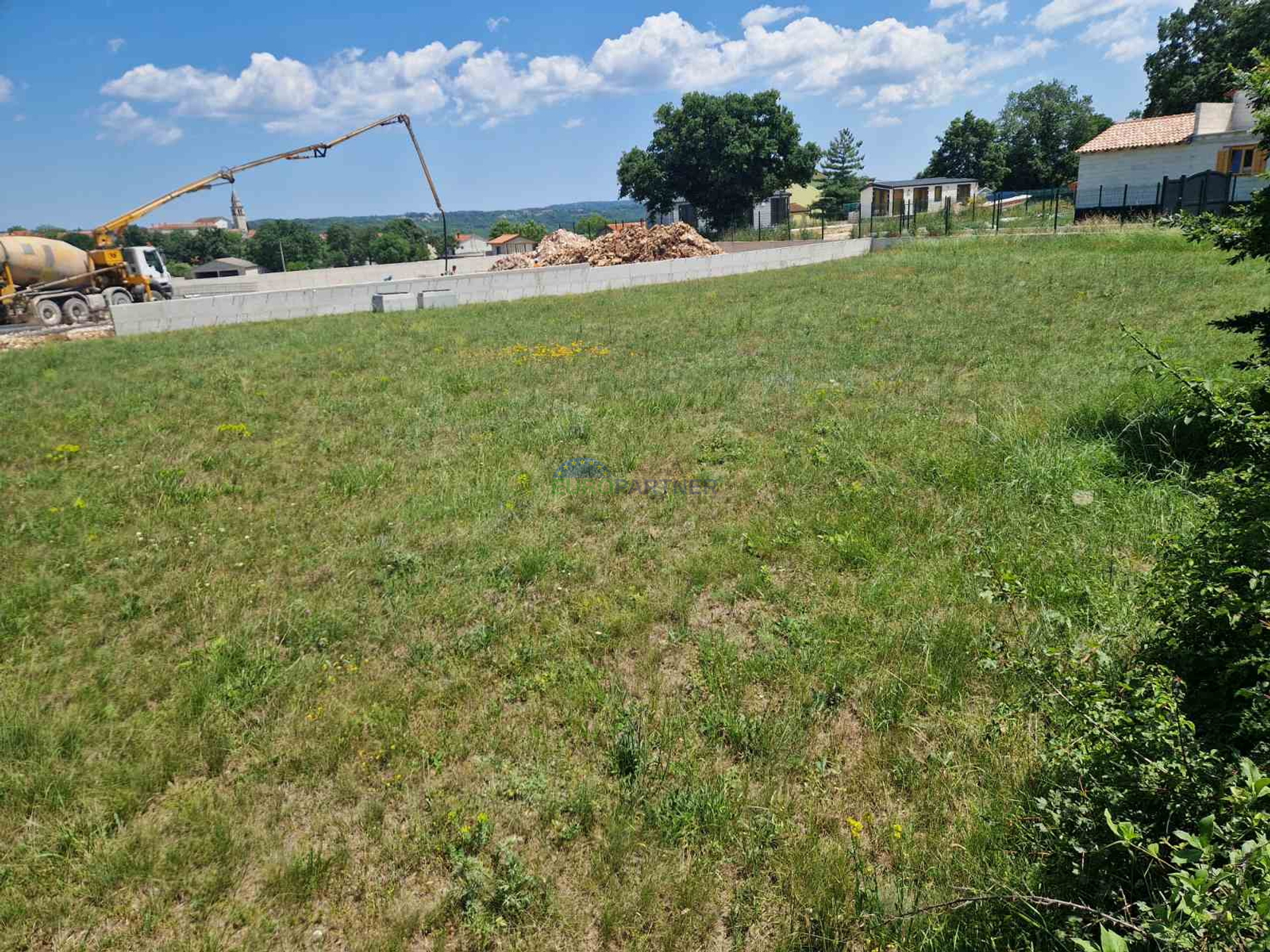 Istrien, Sveti Lovreč, Bauland mit erteilter Baugenehmigung