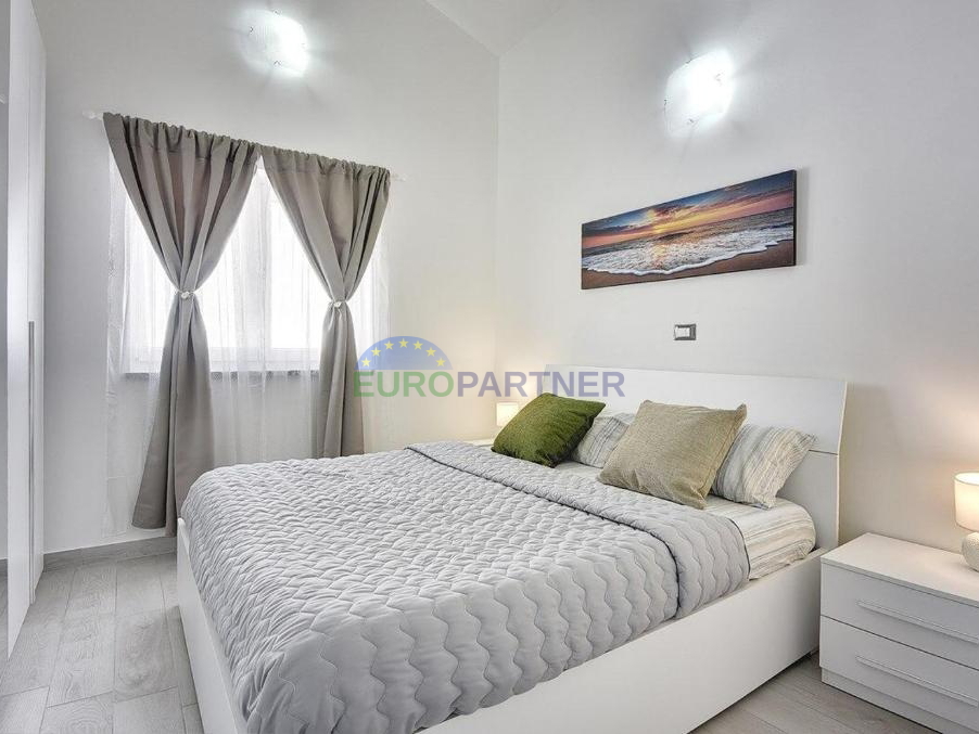 Istra, Ližnjan, moderna villa duplex con piscina