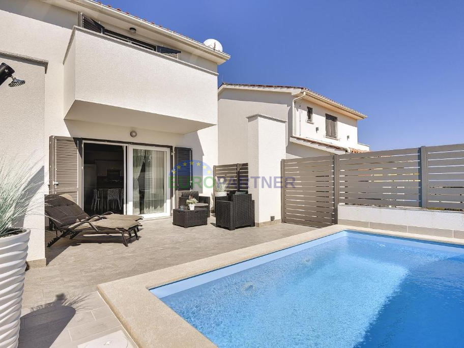 Istra, Ližnjan, moderna villa duplex con piscina