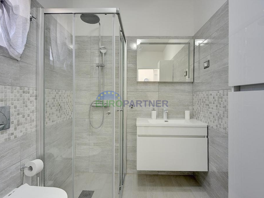 Istra, Ližnjan, moderna villa duplex con piscina