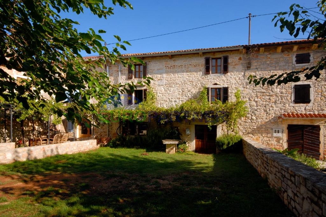 House, 110 m2, For Sale, Poreč