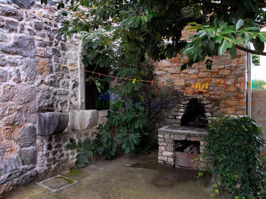 House, 110 m2, For Sale, Poreč