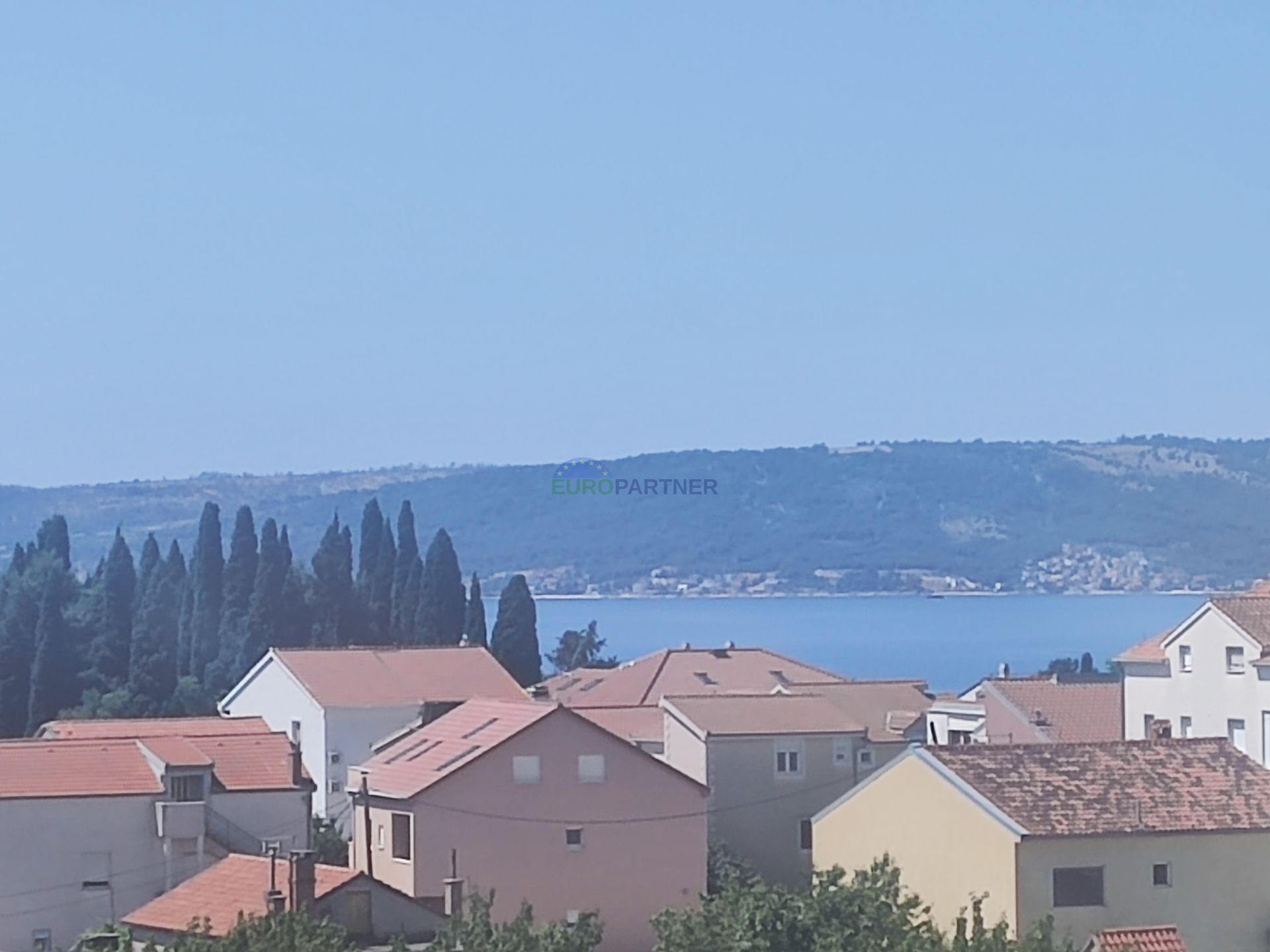 Novogradnja, 4-soban stan 80 m2 s vrtom od 100 m2