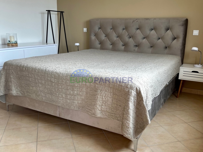 Ku&cacute;a s prekrasnim otvorenim pogledom na prirodu&comma; Pore&ccaron;&comma; 7km od mora