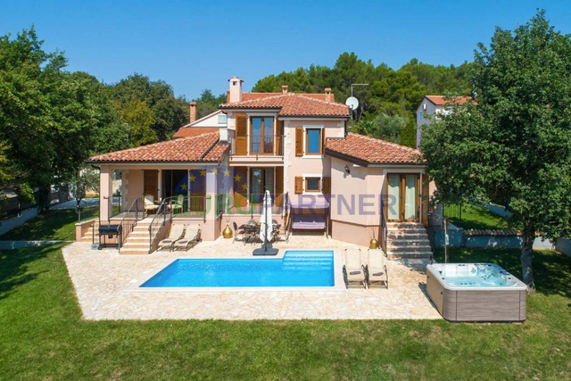 Casa, 165 m2, Vendita, Poreč