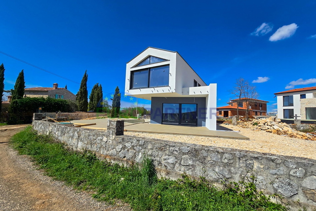 Casa, 212 m2, Vendita, Poreč