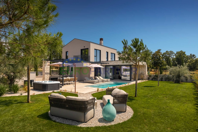 Casa, 110 m2, Vendita, Poreč