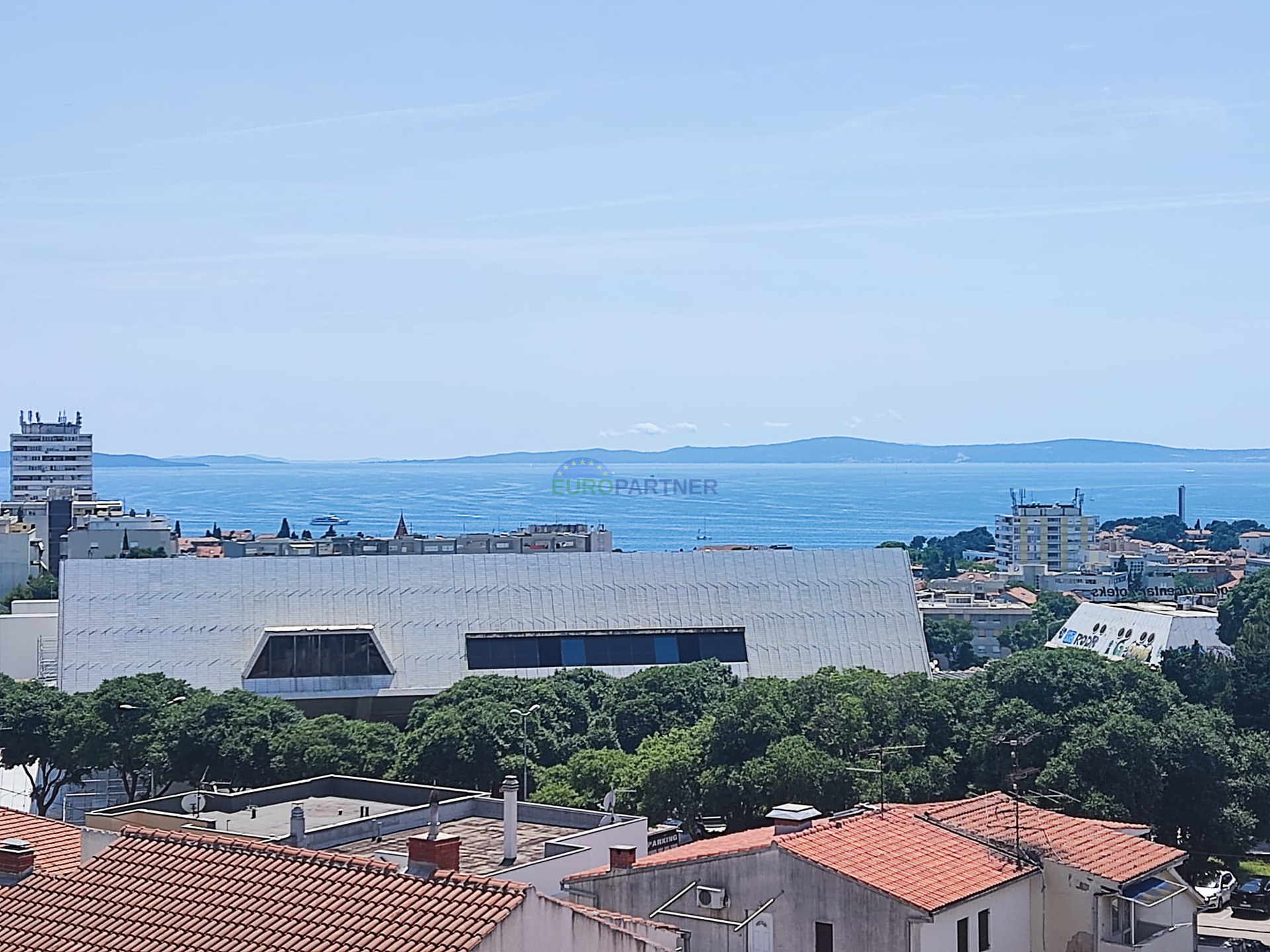 Komfortable Wohnung 148 m2 mit Garage, 4 Zimmer mit Meerblick, Split