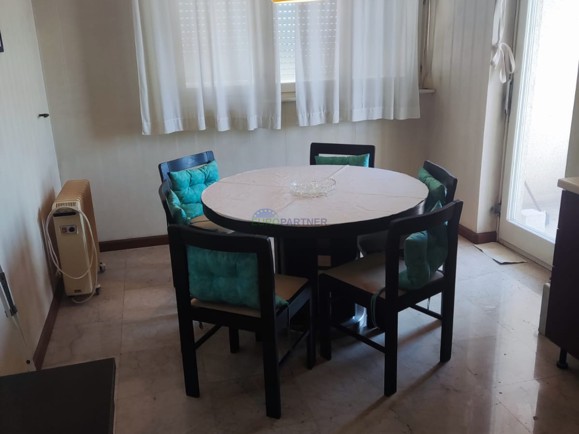 Komfortable Wohnung 148 m2 mit Garage, 4 Zimmer mit Meerblick, Split