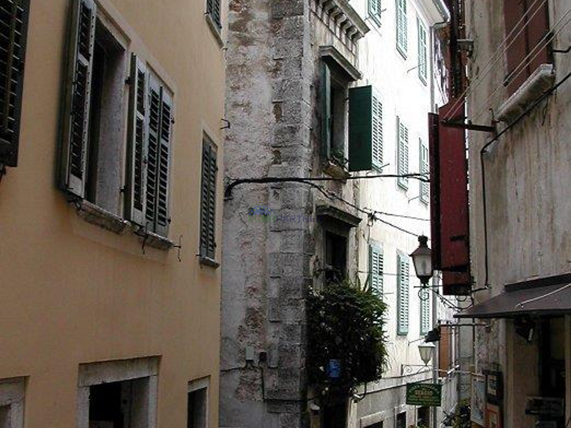 Istrien, Rovinj, Gewerbefläche mit Apartments