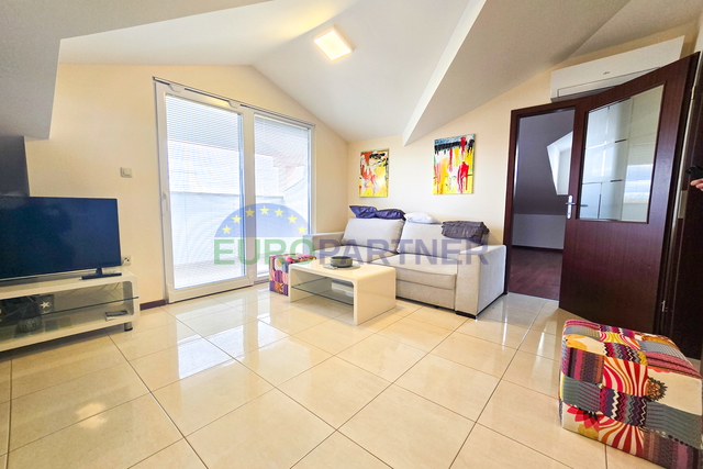 Apartment 84m2 with basement, Poreč