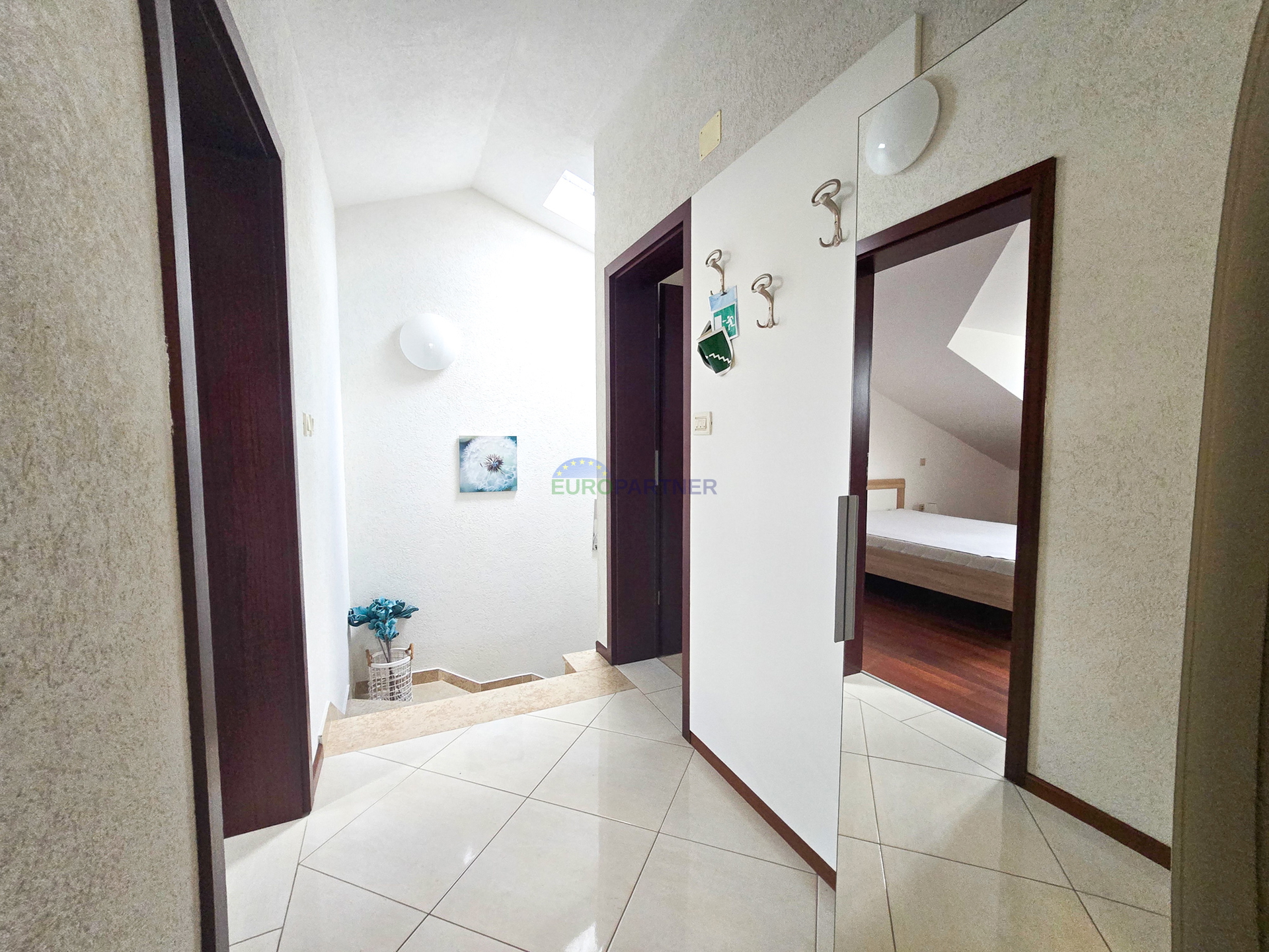 Wohnung 84m2 mit Keller, Poreč