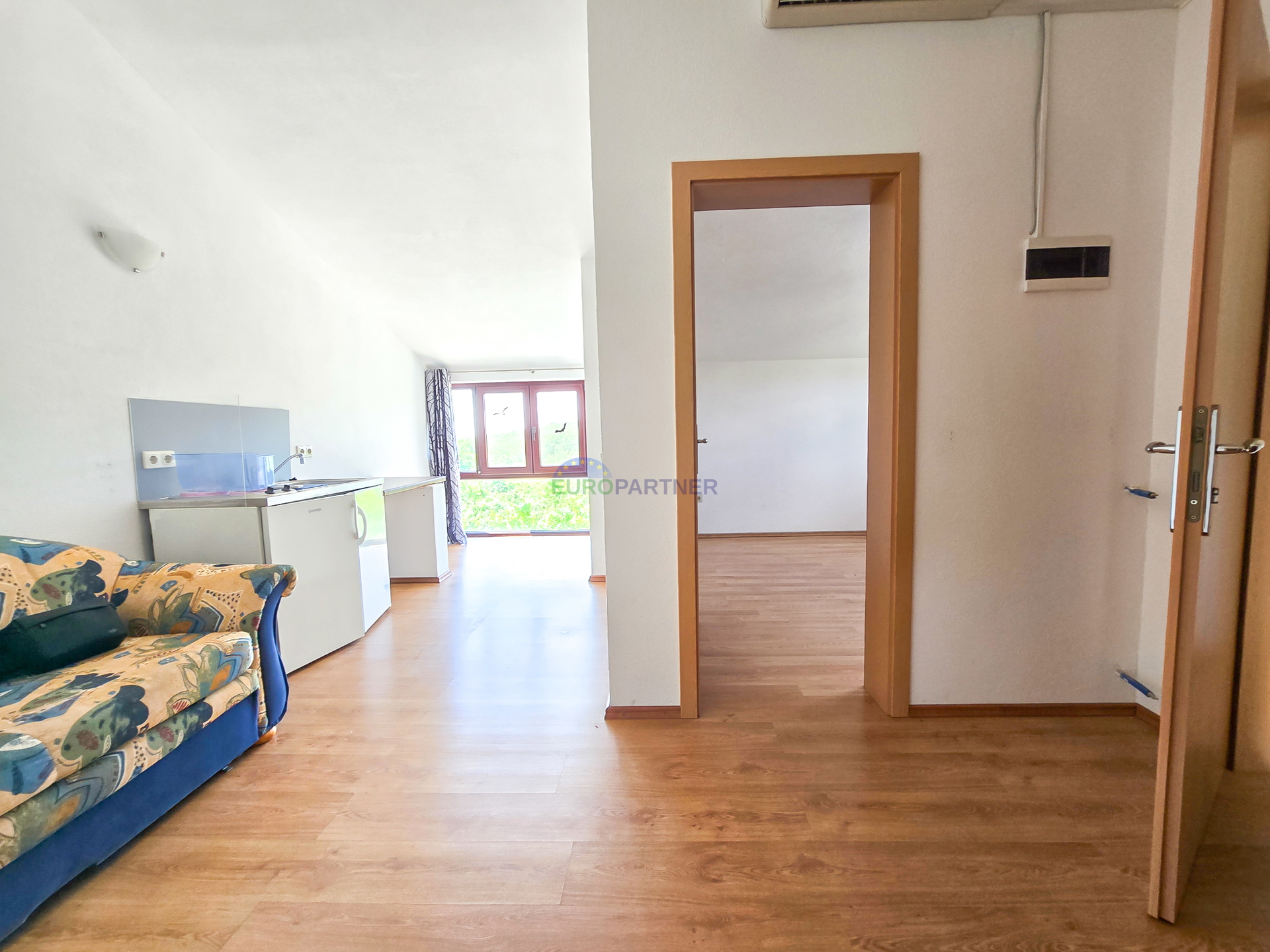 Haus mit Pool und großem Grundstück, 10 km von Poreč entfernt