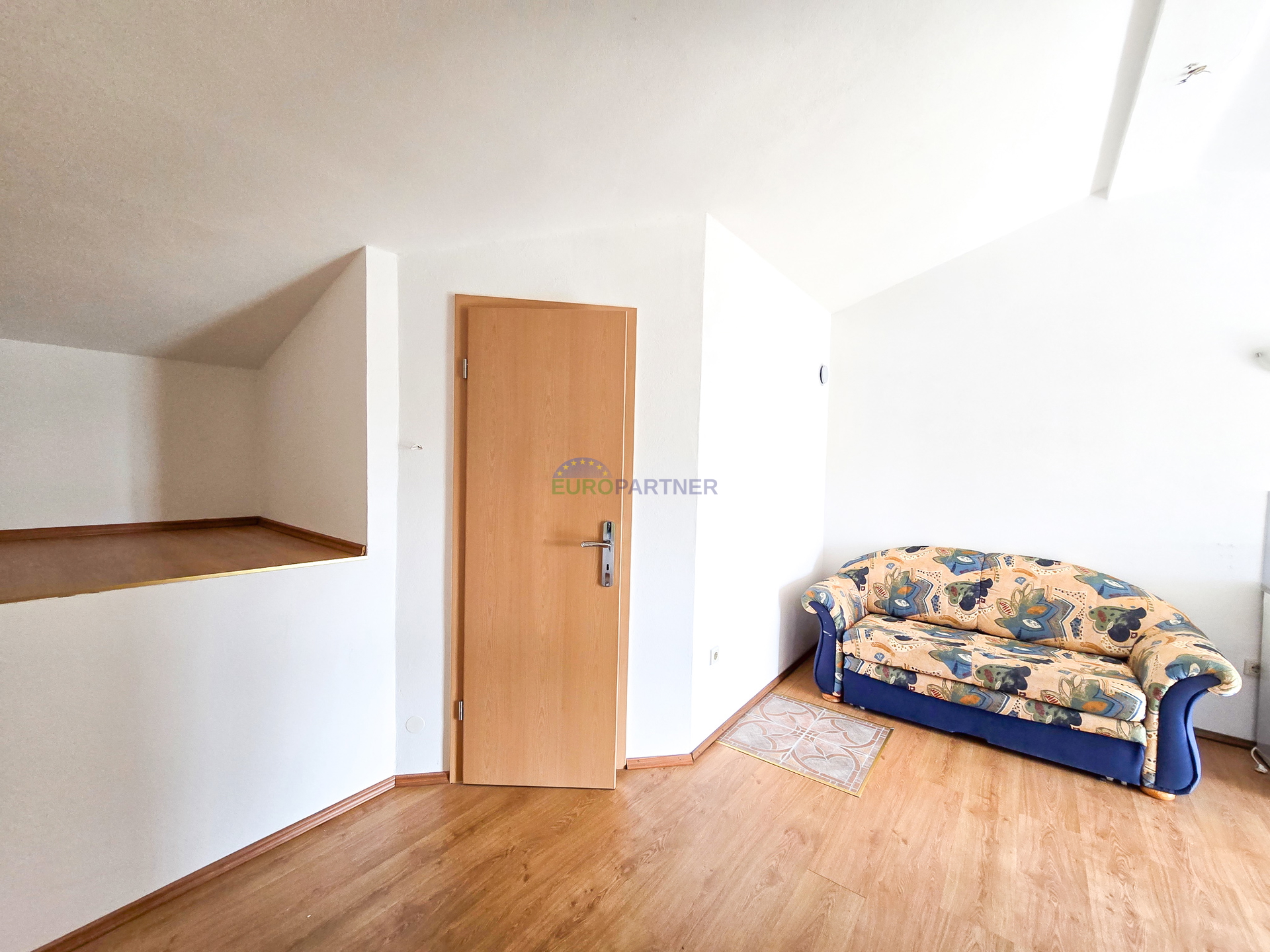 House with a swimming pool and large yard, 10 km from Poreč