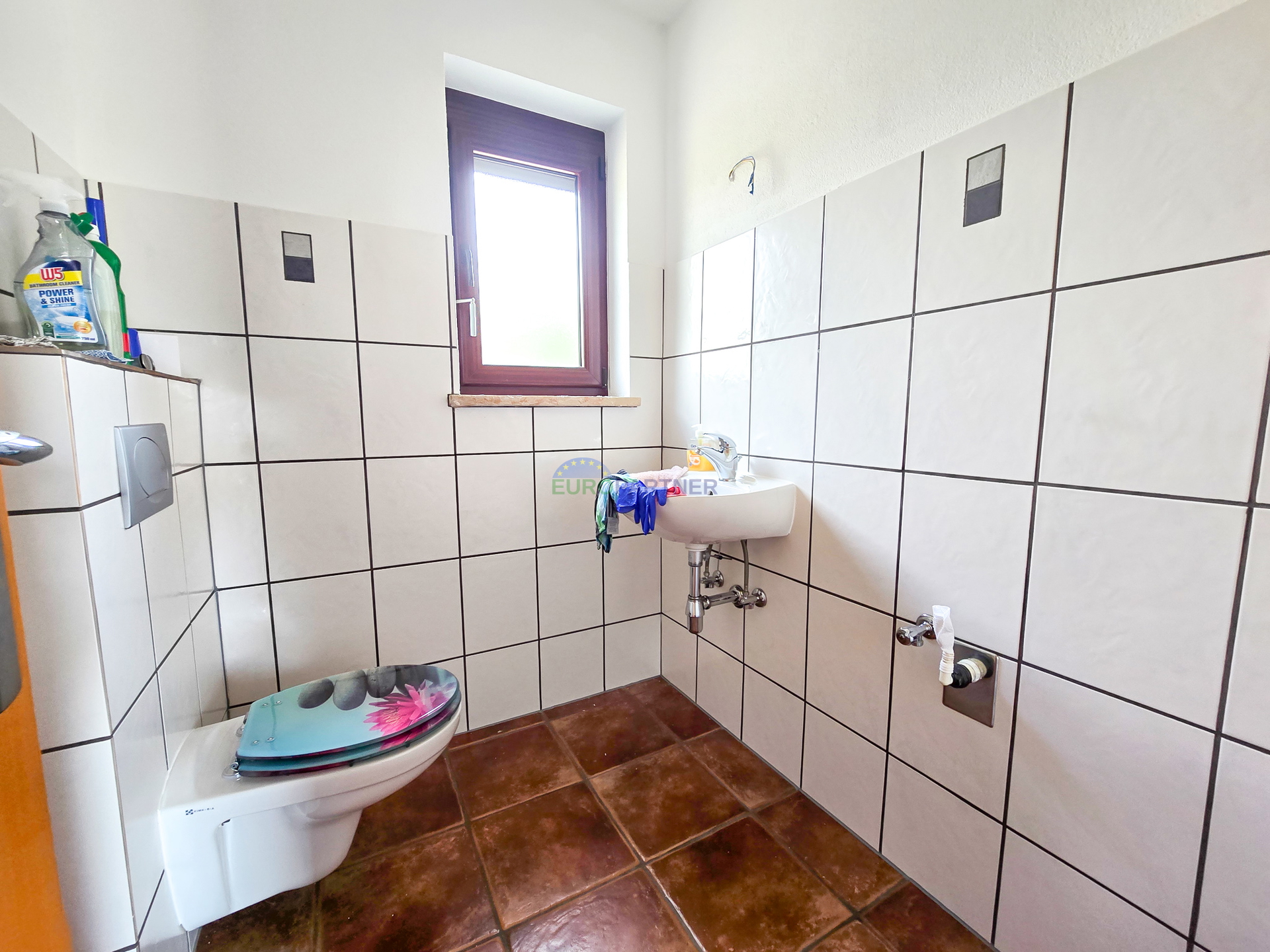 Haus mit Pool und großem Grundstück, 10 km von Poreč entfernt