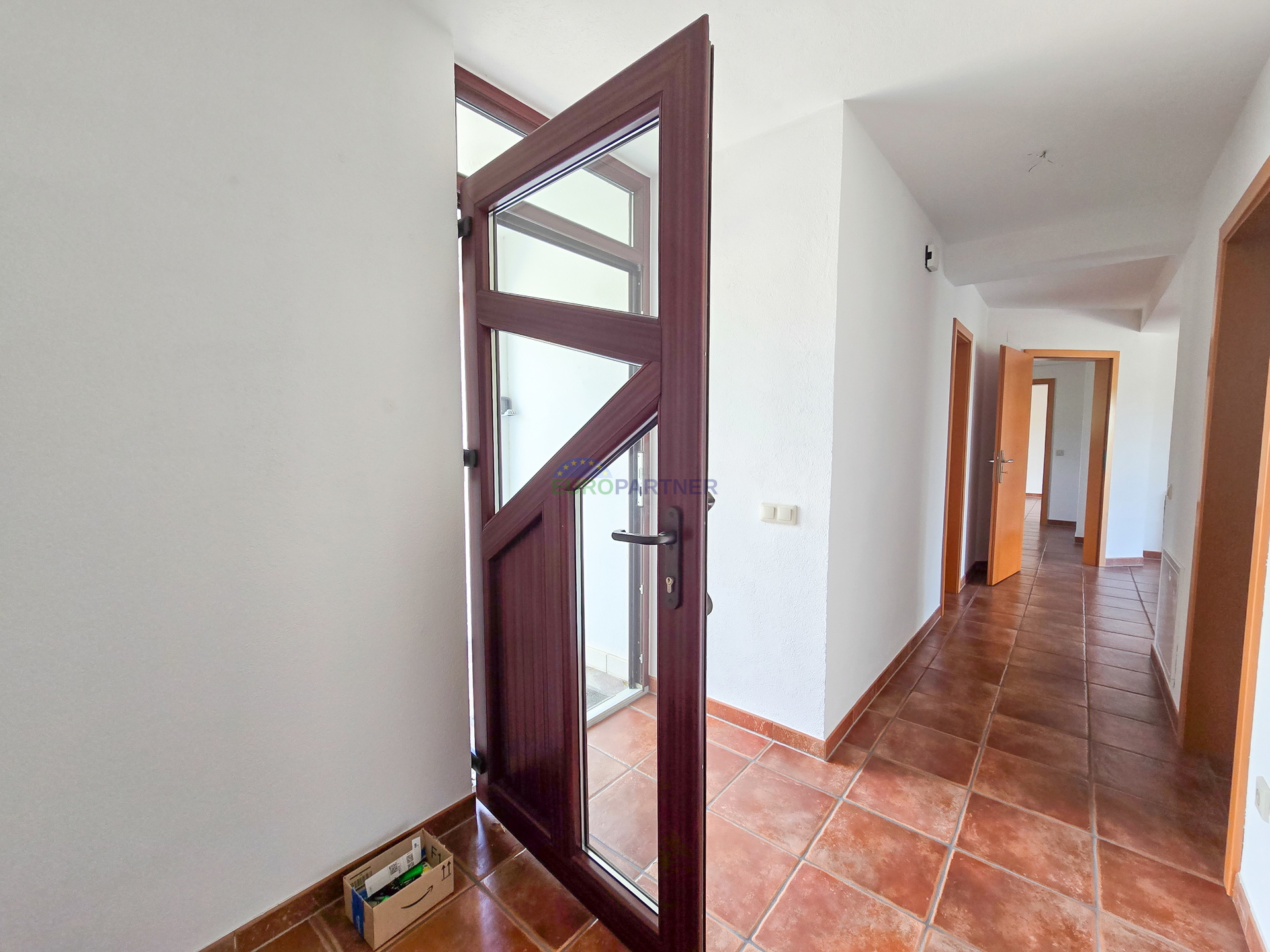 Haus mit Pool und großem Grundstück, 10 km von Poreč entfernt